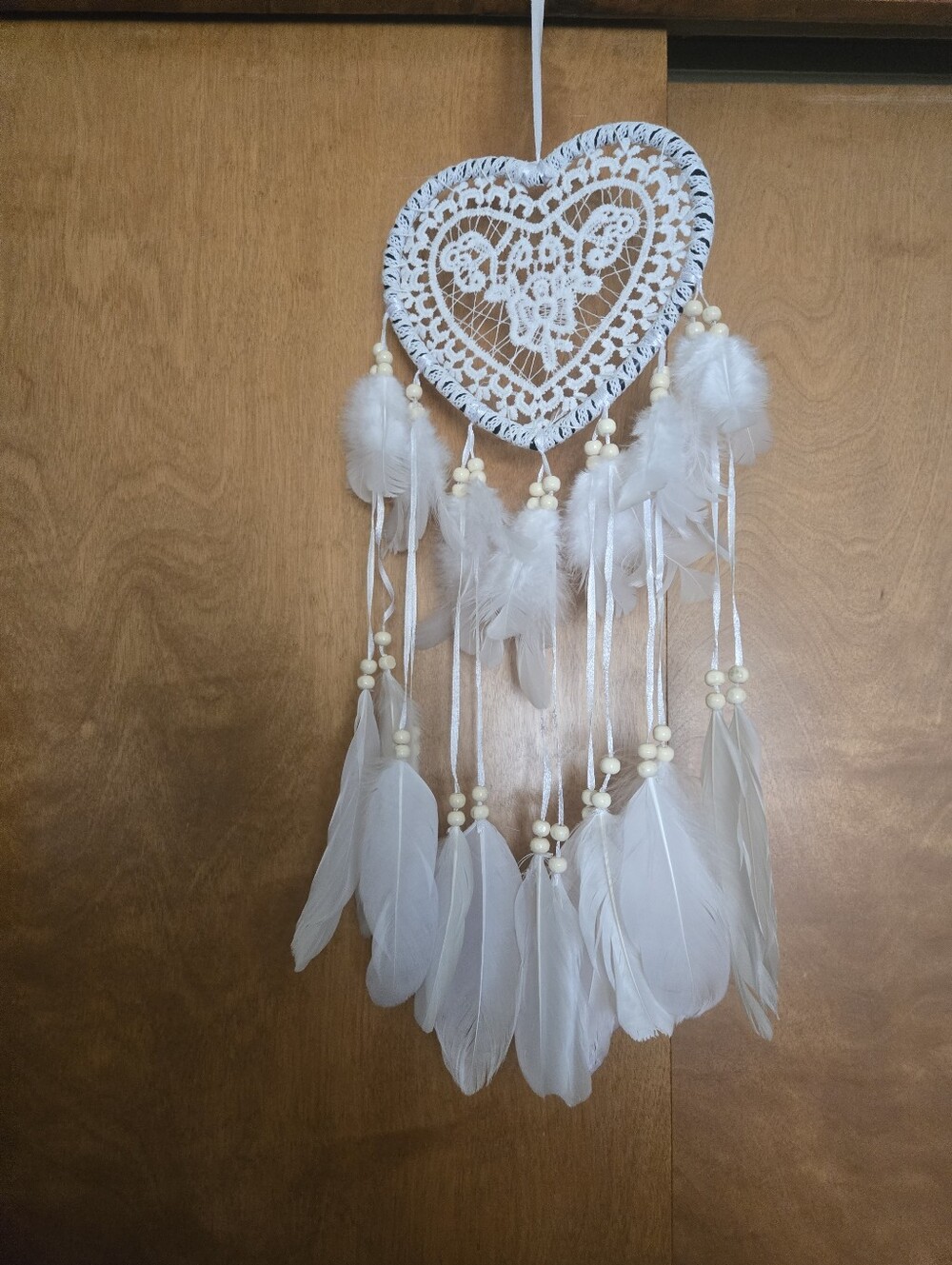 Handmade White Heart Dreamcatcher – Lace Boho Wall Hanging Decor. Decor12